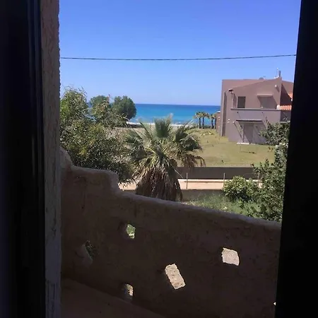 Cosy Apartment Near The Sea Kokkinos Pirgos Exterior photo